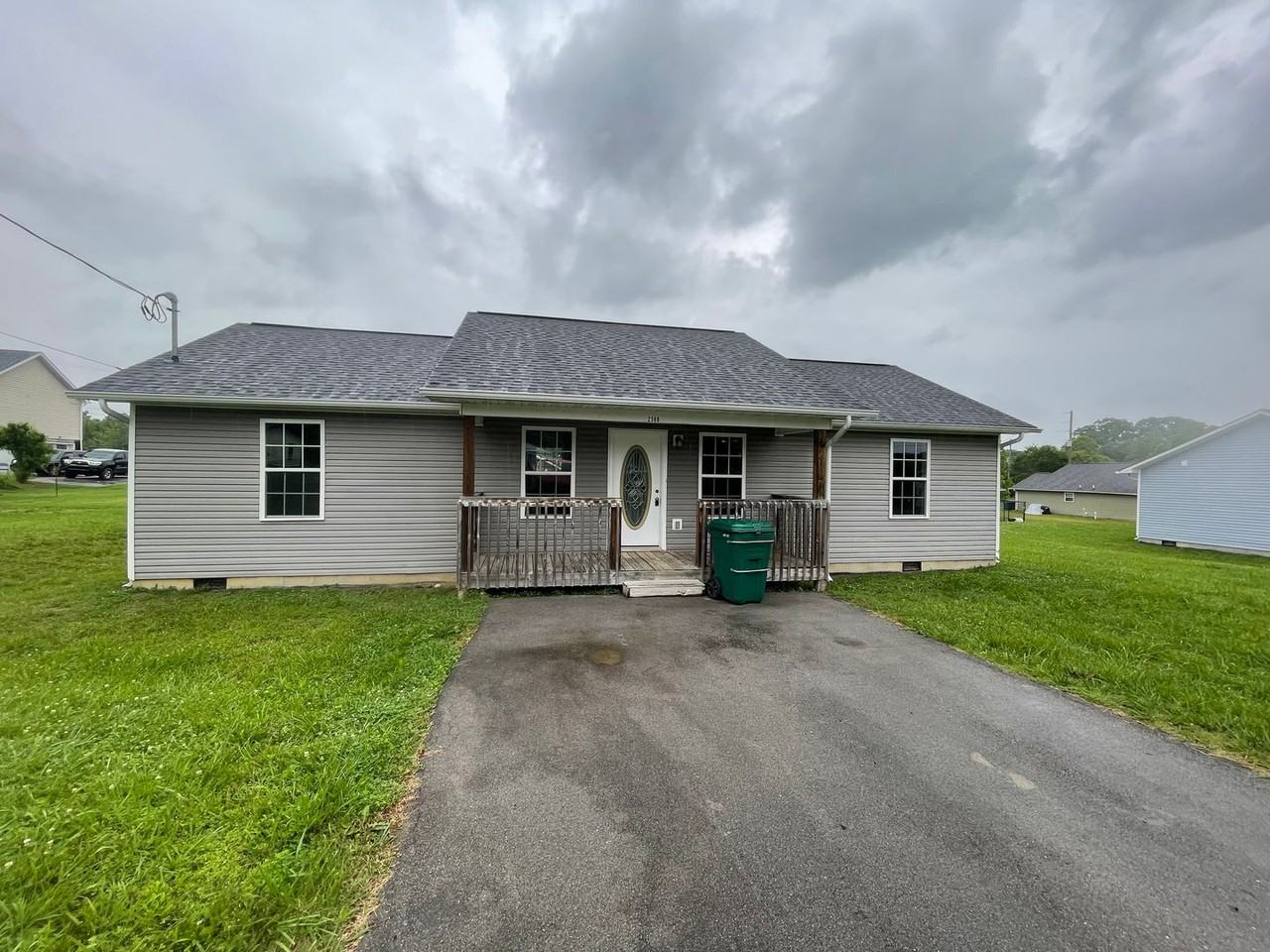 2360 Parkertown Rd - Photo 2 of 10