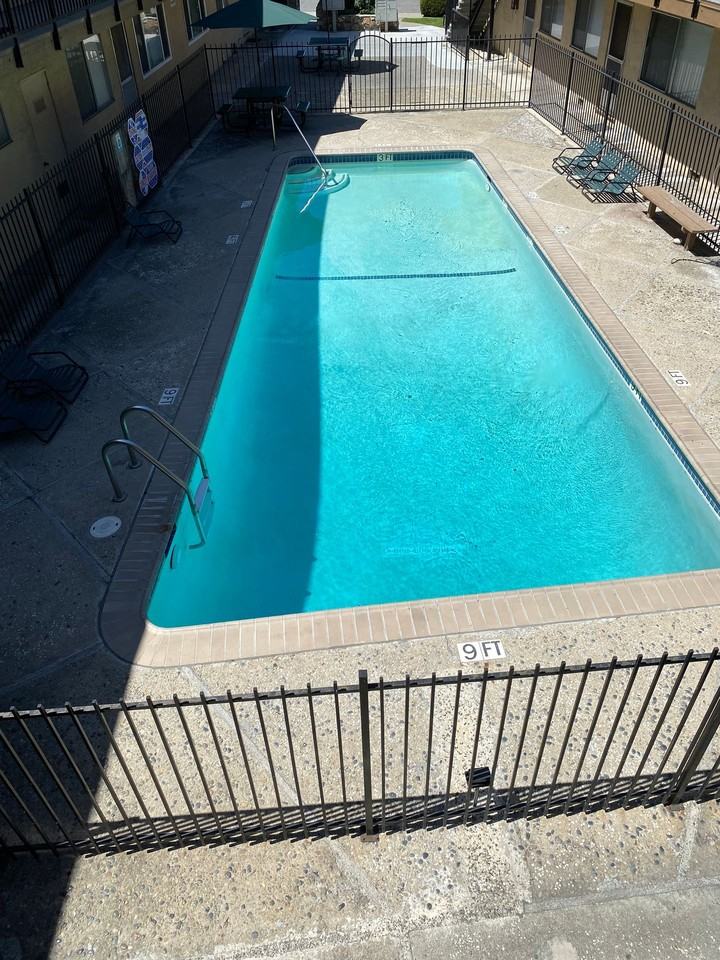 44-0112 - Photo 4 of 5