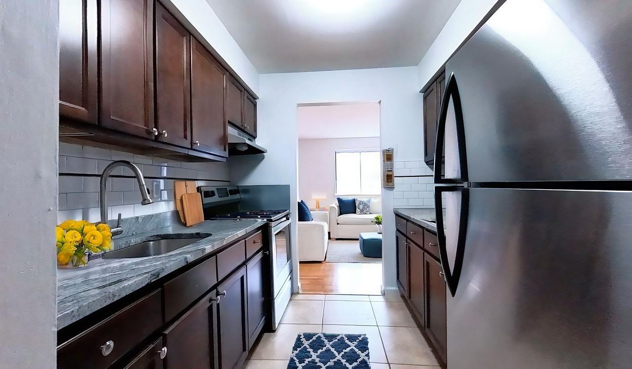 West Central Apartments - Photo 2 of 13