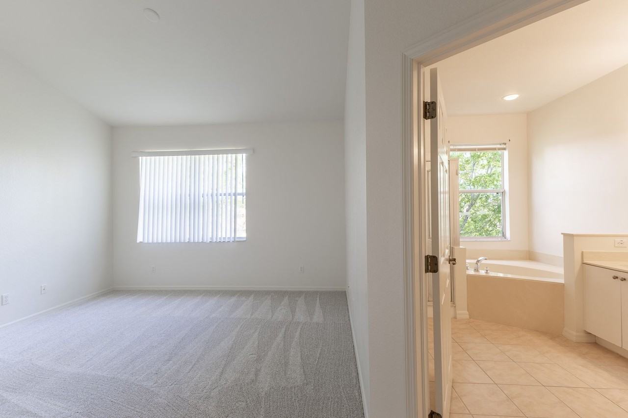 4247 Liron Ave #202 - Photo 6 of 21