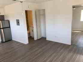 Ingraham - La Playa Point LP - Photo 1 of 1