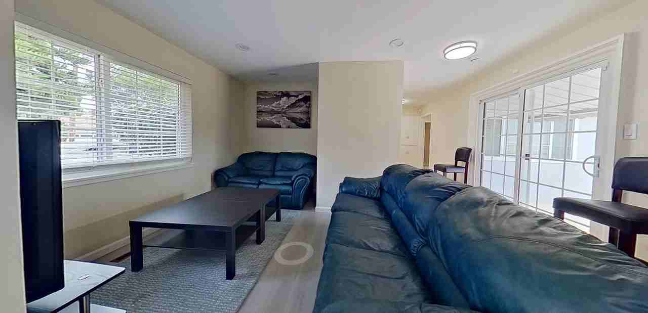Spacious Hayward home with bright interiors and ideal location - Photo 4 of 17