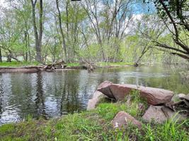 featured image of 106 E 4th St