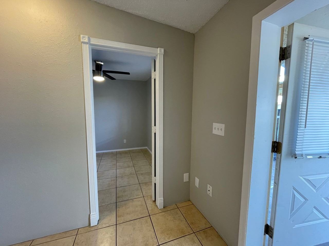 $99 move in special if you move in by 1/30 OAC! $150 nonrefundable admin fee app fee & hold fee still apply. - Photo 7 of 50