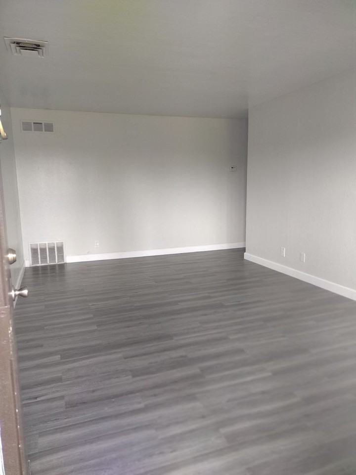 Arcadia Apartments - Photo 2 of 20