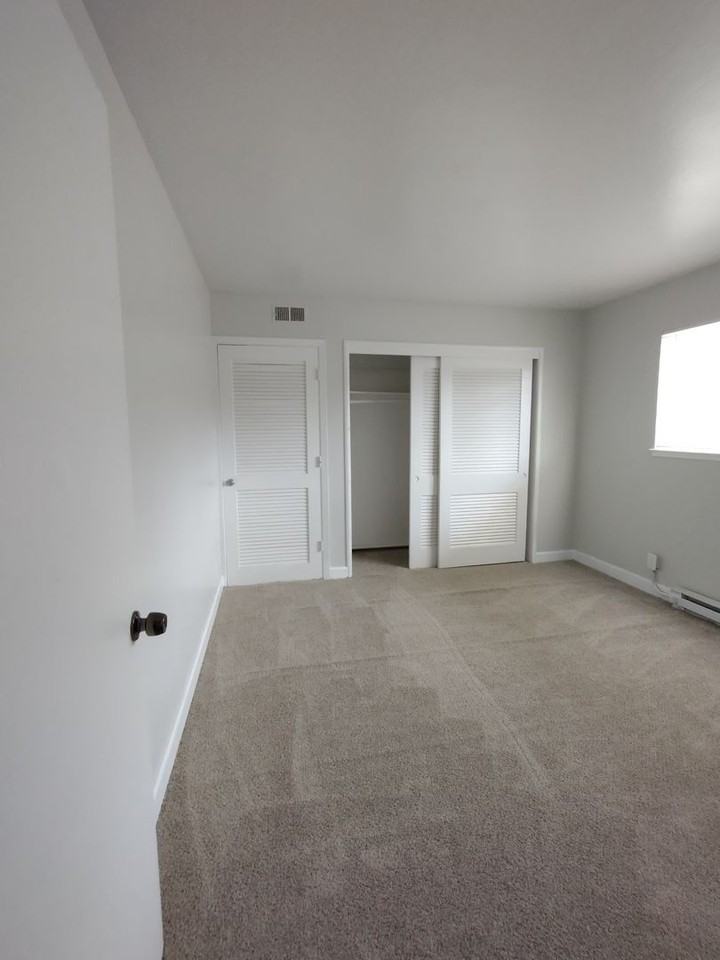 Arcadia Apartments - Photo 2 of 10