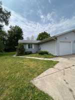 featured image of 926/928 Sprucewood Ln