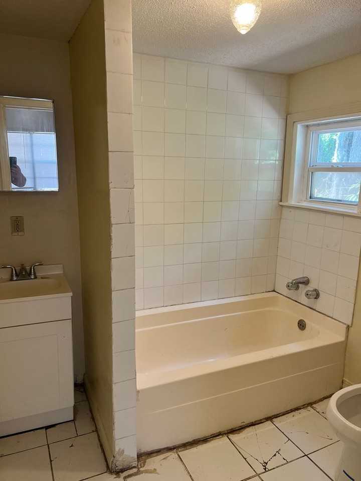 1801 Goodyear Ave - TJ - Photo 4 of 15