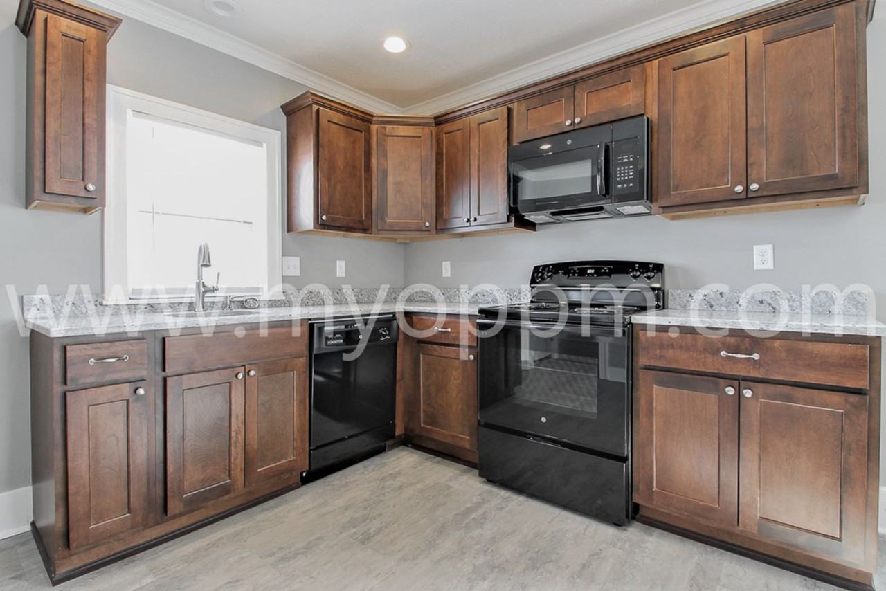 2027 N 48th Ave - Photo 2 of 22