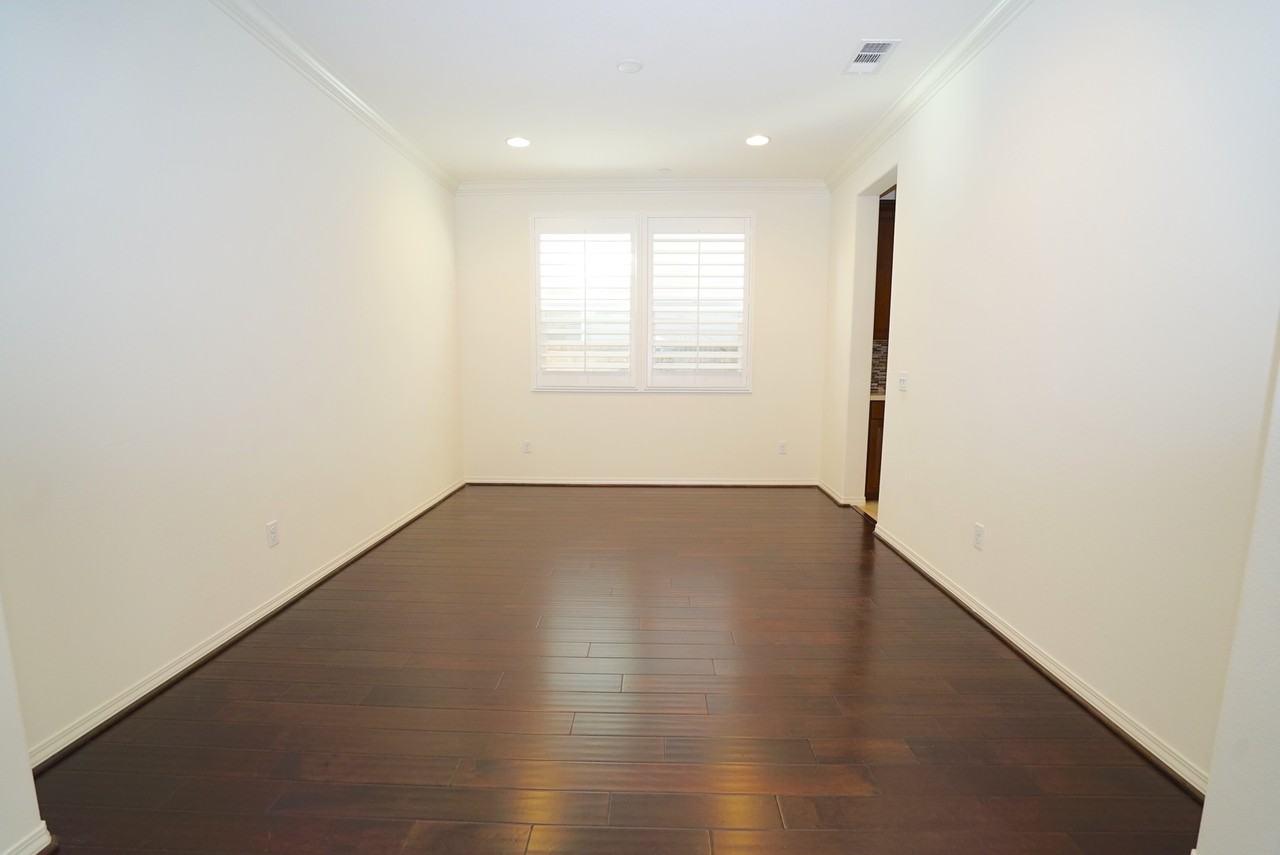 22495 Brightwood Place - Photo 3 of 44