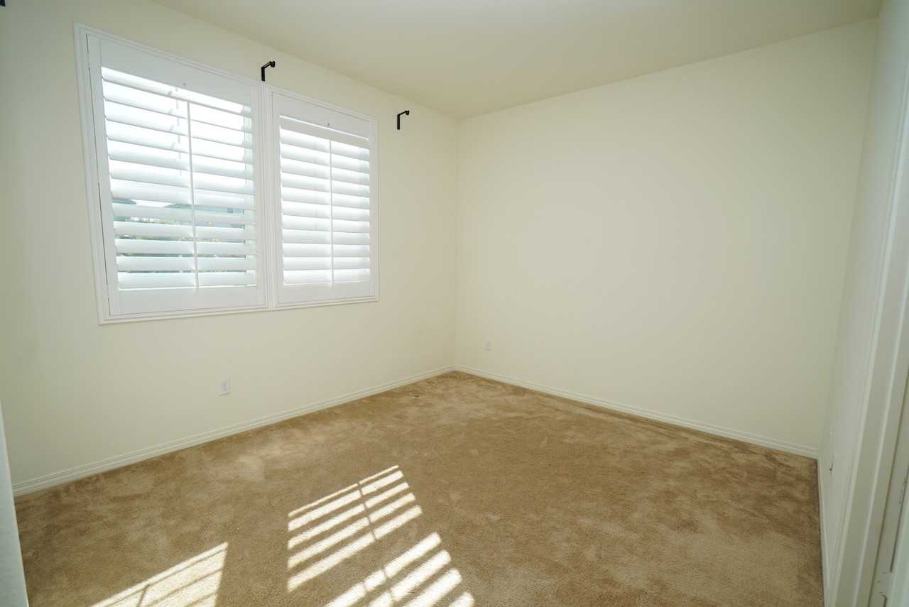 22495 Brightwood Place - Photo 6 of 44