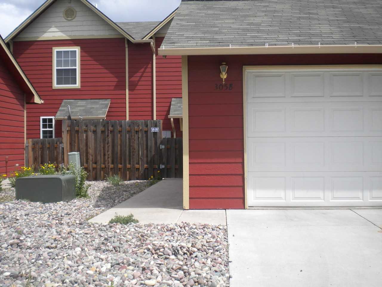 305 Bentley Park Loop - Photo 2 of 3