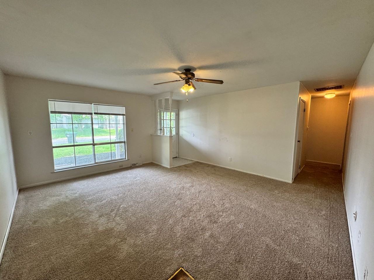 119 Northlane Dr - Photo 4 of 20