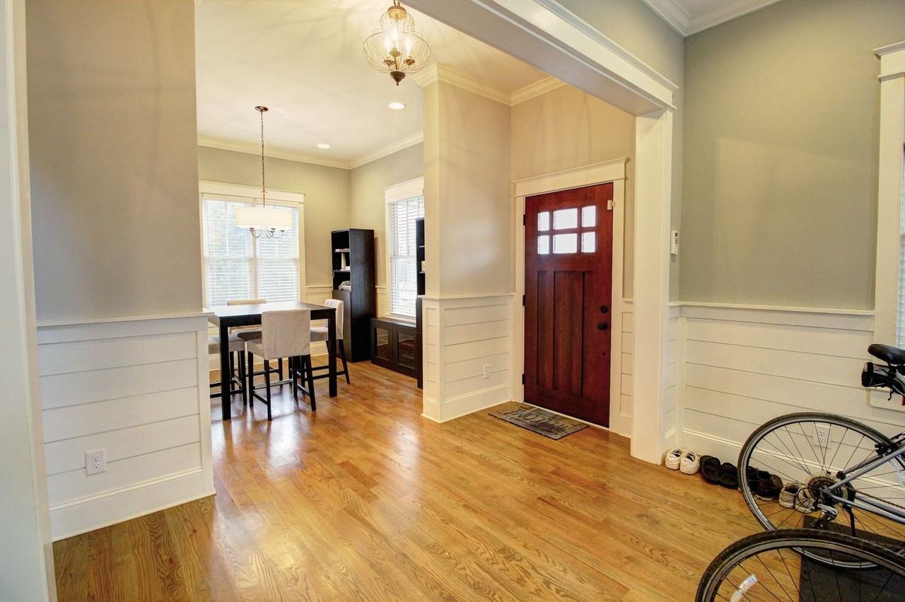223 N Elizabeth St - Photo 7 of 29