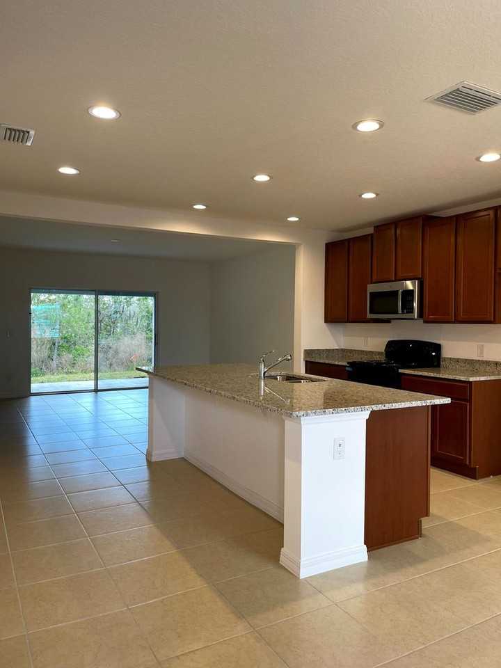 410 Annabelle Way - Photo 3 of 20