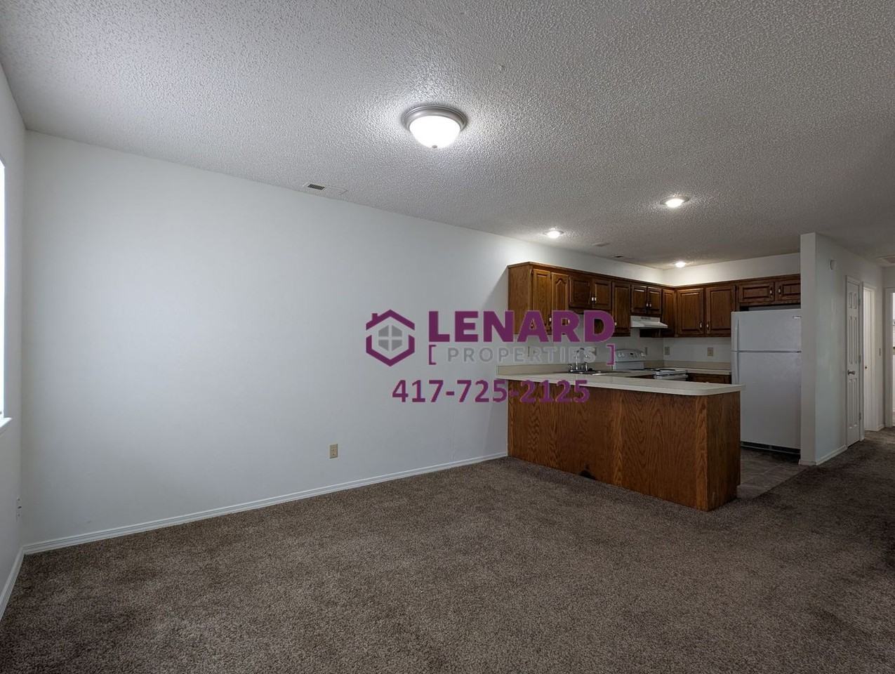 1911 E Laverne St - Photo 3 of 12