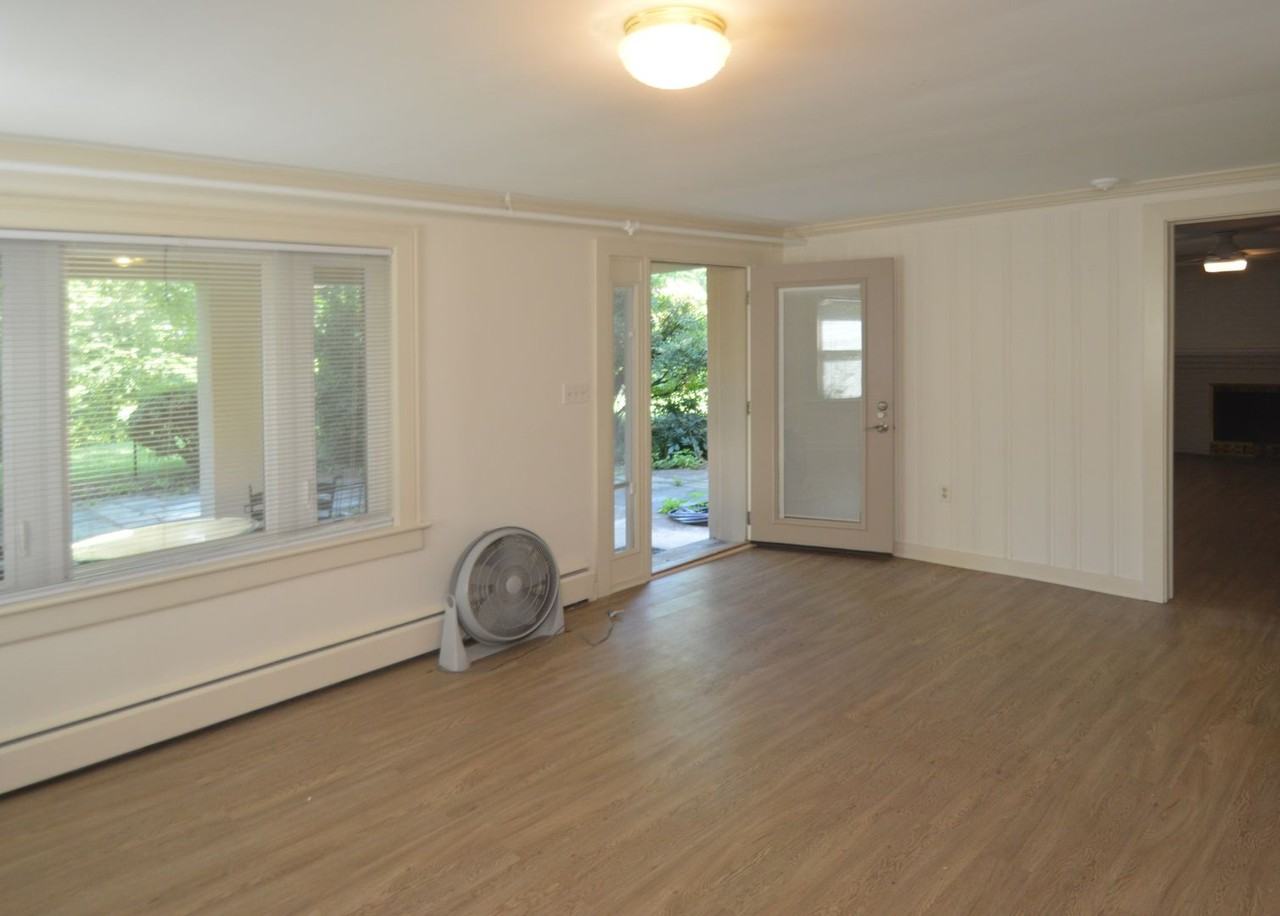 3705 Sherwood Pl - Photo 2 of 19