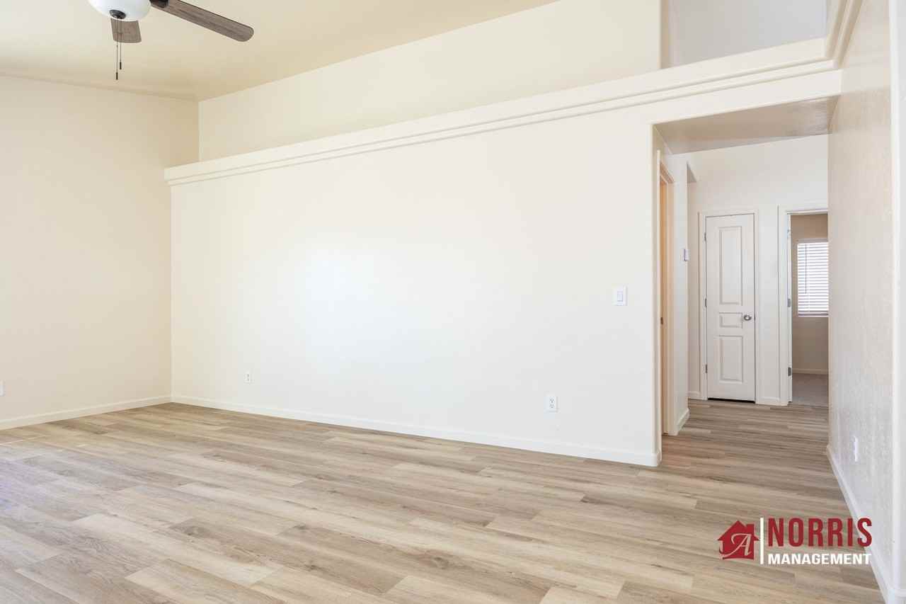 2071 N St Bonita Ln - Photo 6 of 31
