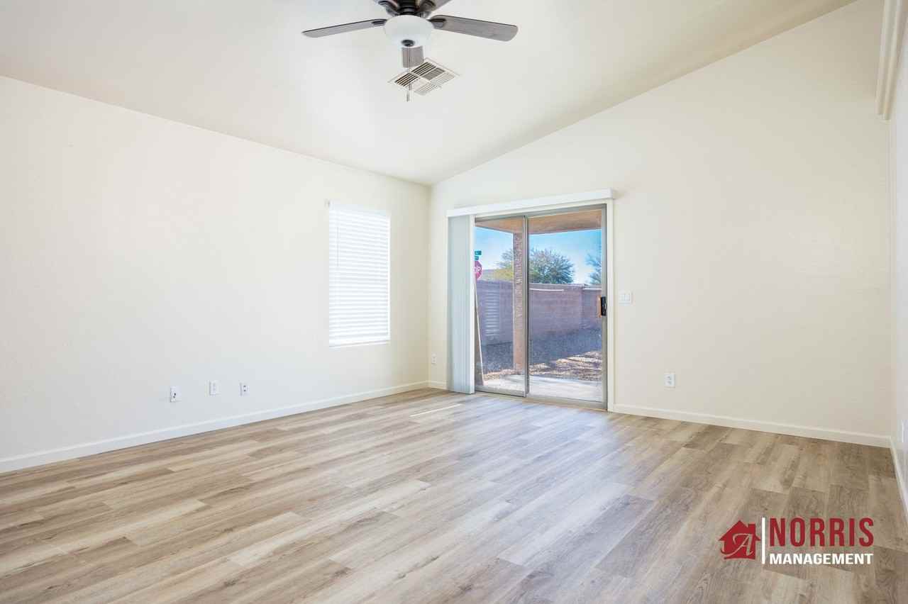 2071 N St Bonita Ln - Photo 7 of 31