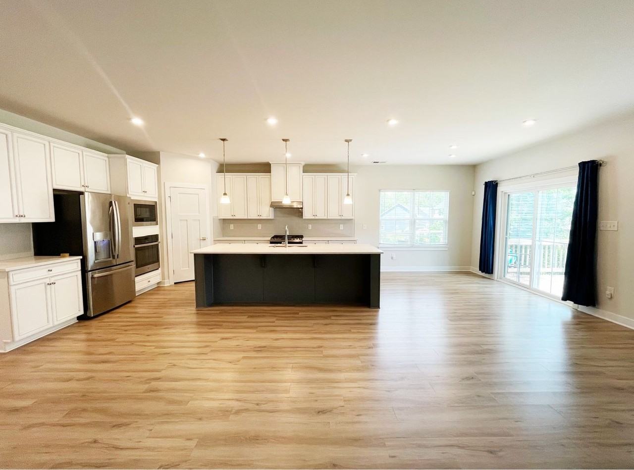 6331 Sagamore Way - Photo 3 of 12
