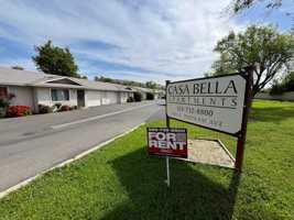 featured image of 885 E Putnam Ave