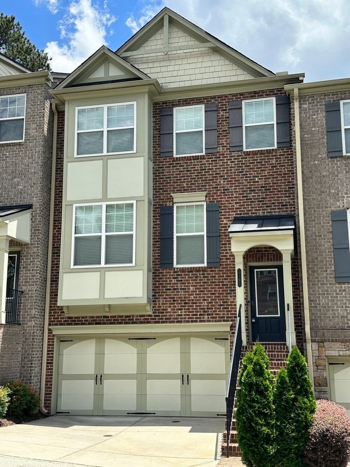 2147 Yancey Ln Ne - Photo 2 of 50