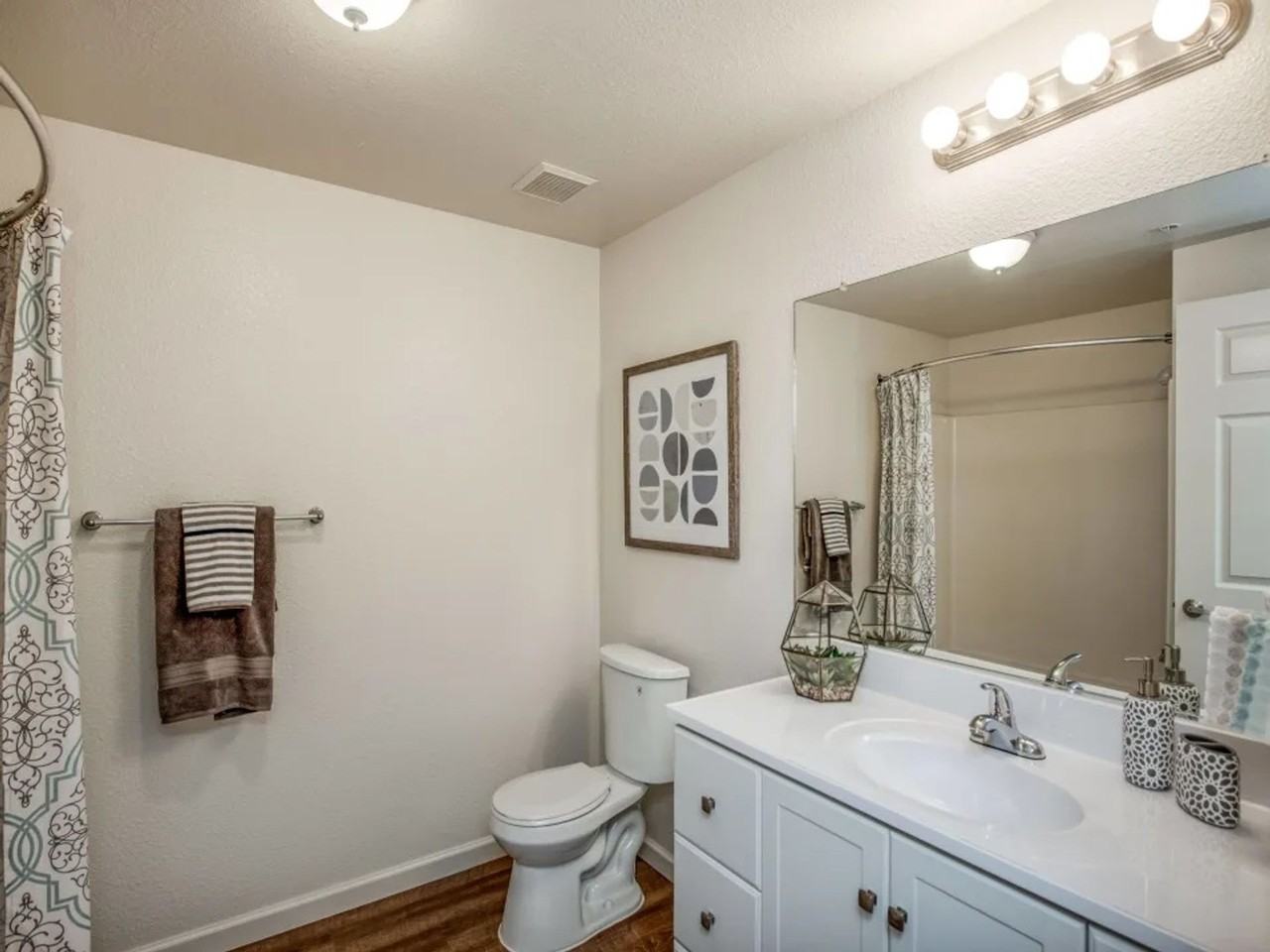 Villa Lucia Apartments - Photo 4 of 47