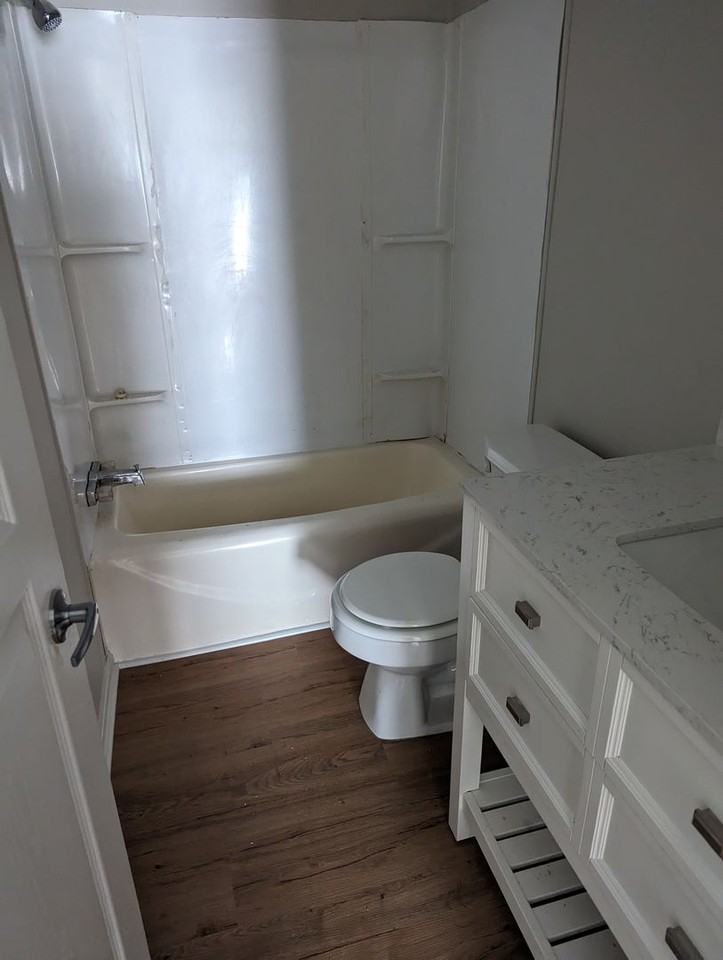 727 Hattie Ln - Photo 3 of 13