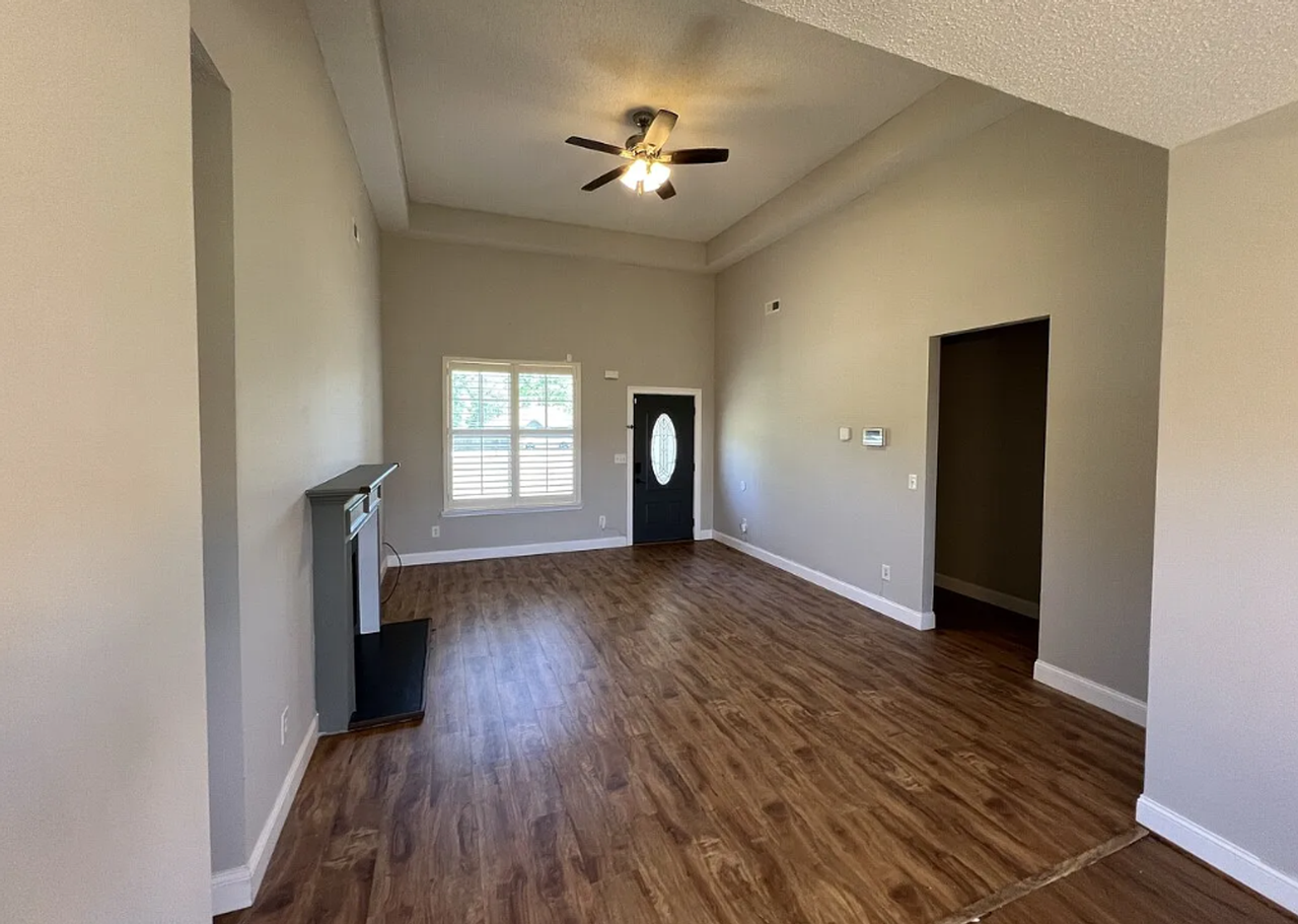 266 Owens Rd - Photo 3 of 21