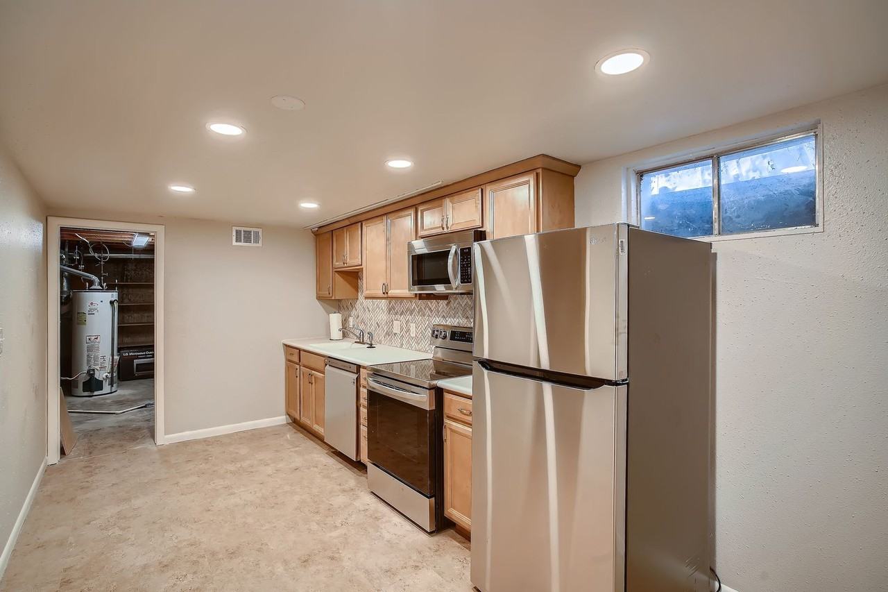 2980 S Golden Way - Photo 3 of 10