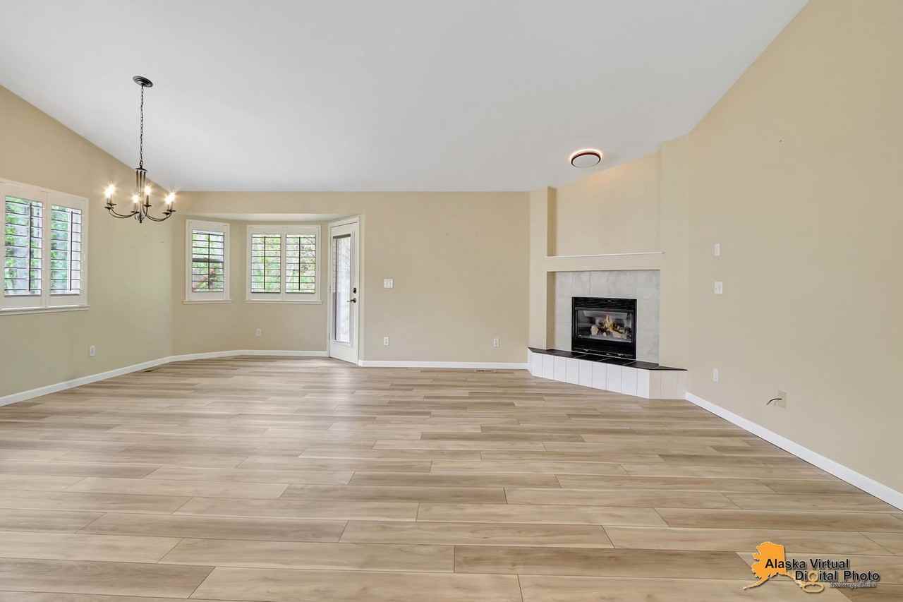 19323 Trail Bay Dr - Photo 7 of 48