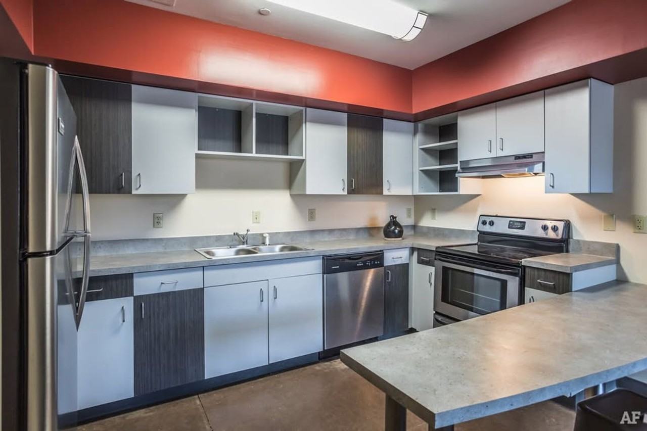 Now Leasing – Luxury 4BR/2BA Apartment at 149 Barksdale St, Memphis, TN! - Photo 5 of 27