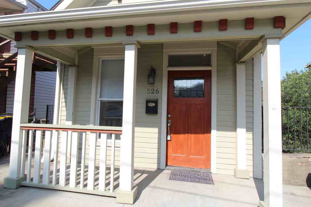 526 Troost Ave - Photo 2 of 16