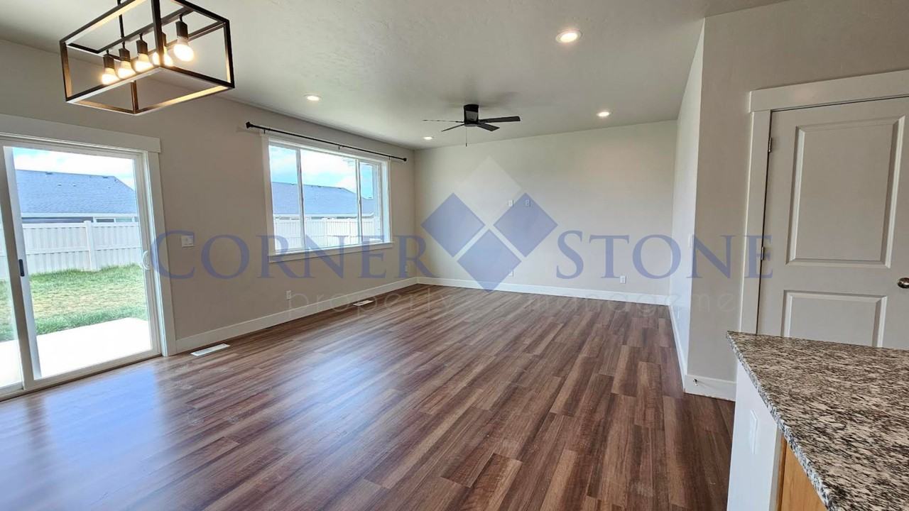 2099 N Branding Iron Ave - Photo 2 of 18