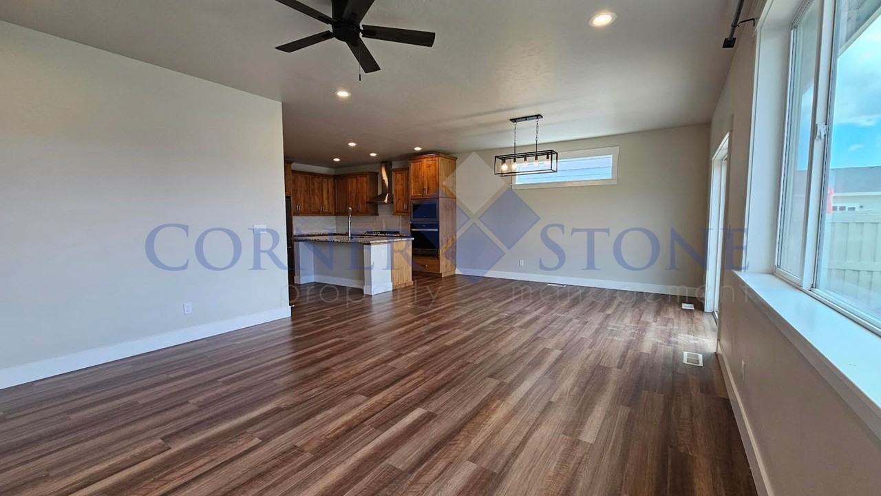 2099 N Branding Iron Ave - Photo 3 of 18