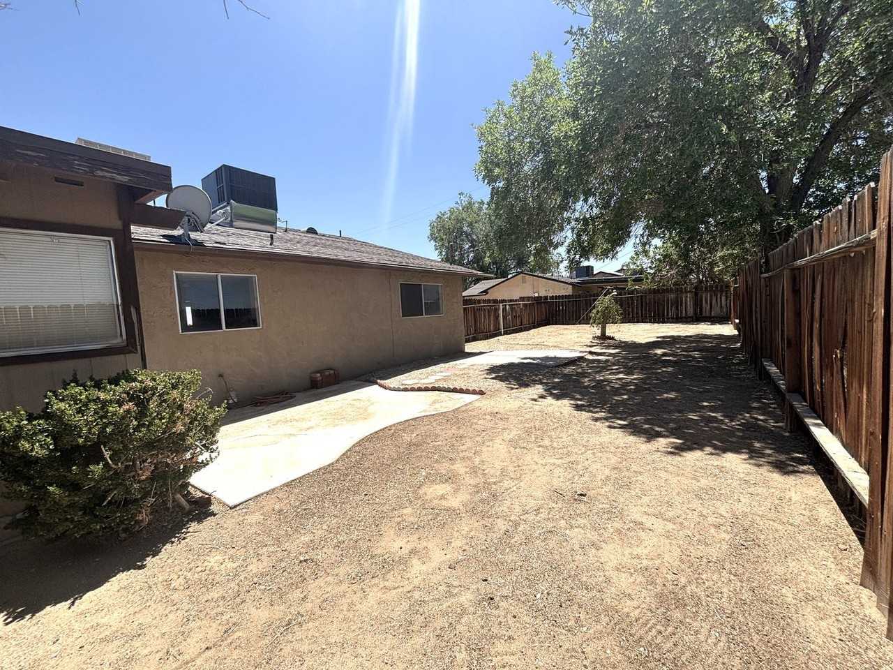 20361 94th St - Photo 4 of 4