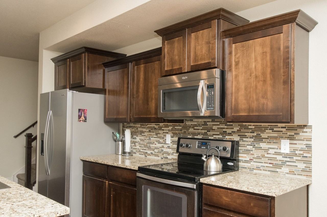 2029 Scarecrow Rd - Photo 3 of 24