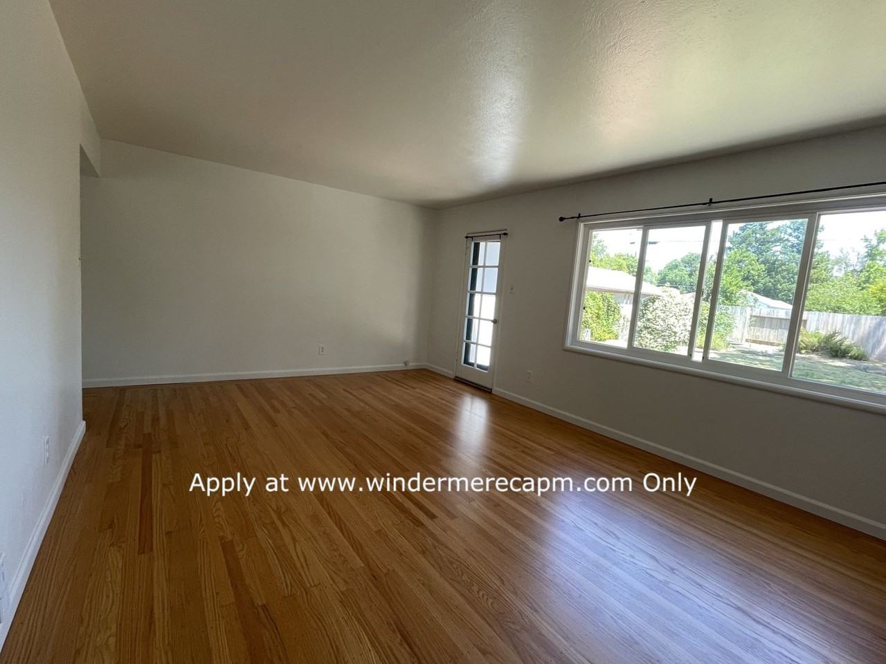 2225 22nd Avenue - Photo 3 of 14