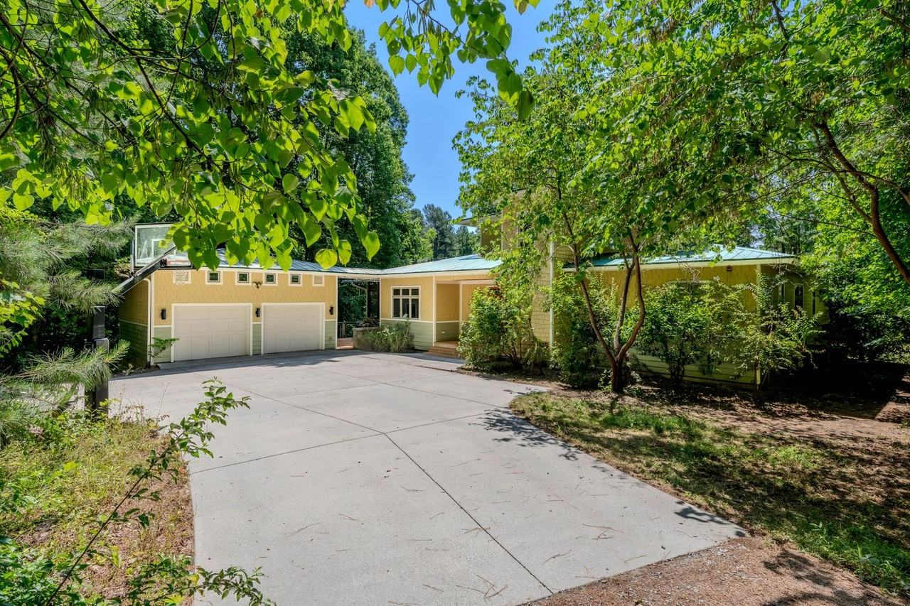 817 Oasis Drive - Photo 3 of 28