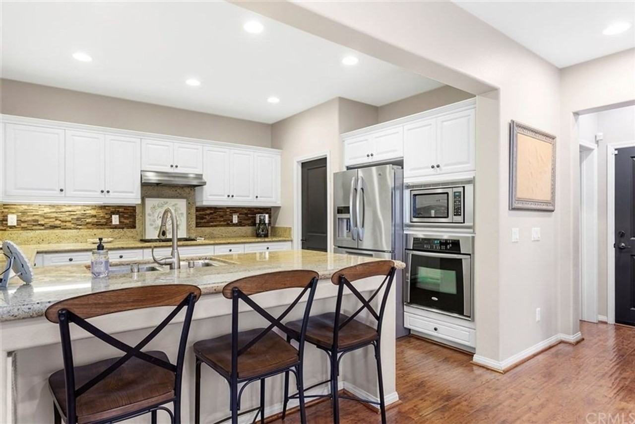 15826 Elfin Forest Ave - Photo 5 of 42