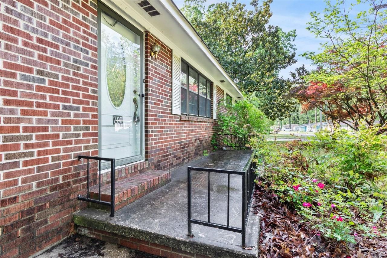 700 Cedar St Nw - Photo 4 of 25