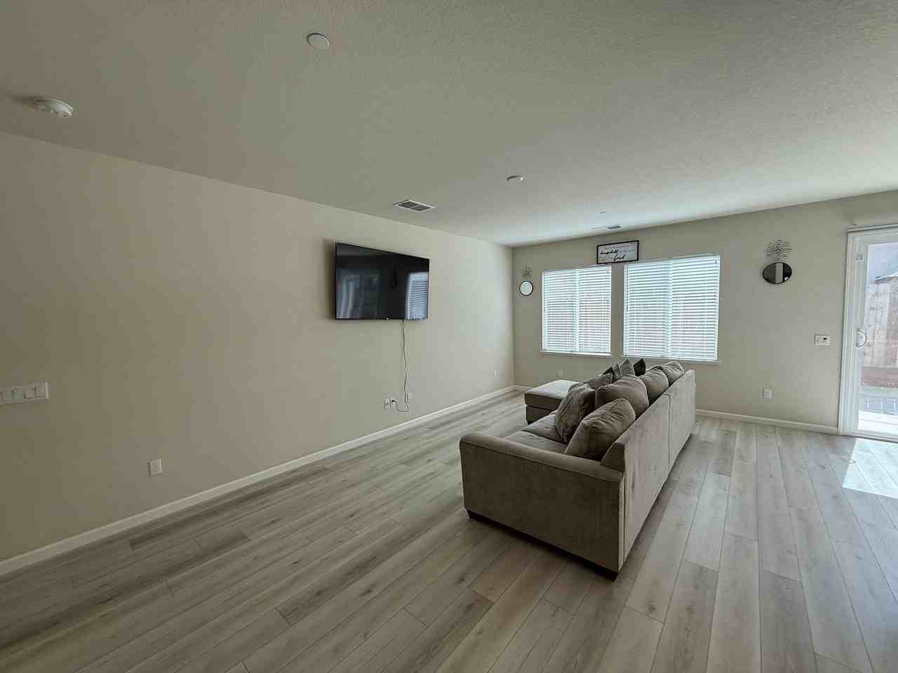 2720 Hawaiian Petrel Ave - Photo 5 of 38