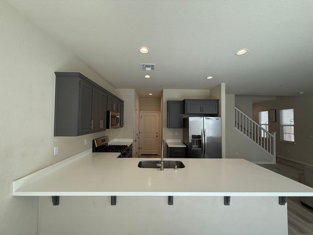 2720 Hawaiian Petrel Ave - Photo 7 of 38