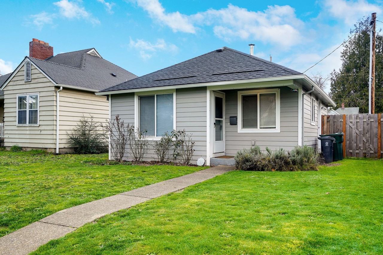 1130 14th St Ne - Photo 3 of 28