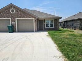 featured image of 108 1/2 Surrey Ln Unit 700a