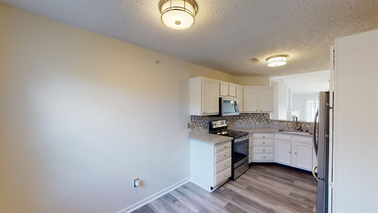 6727 Cloudscape Way - Photo 3 of 34