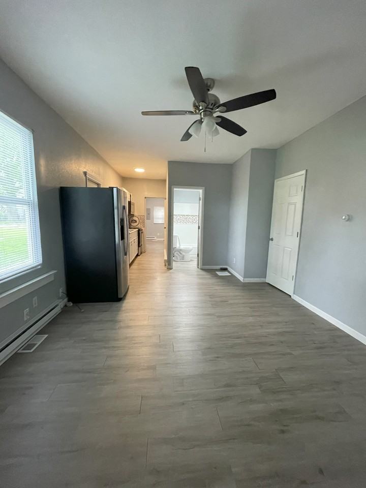 537 Potter St #1 - Photo 4 of 11