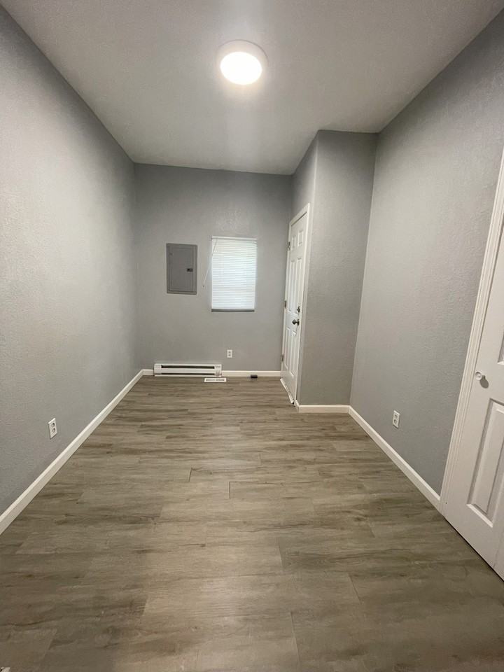 537 Potter St #1 - Photo 2 of 11