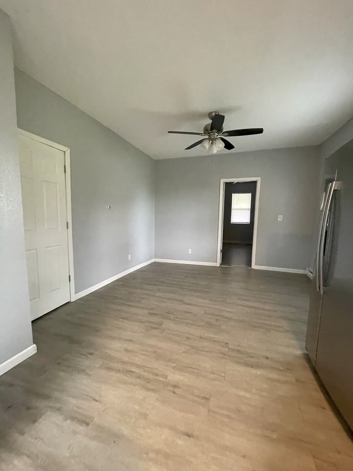537 Potter St #1 - Photo 7 of 11