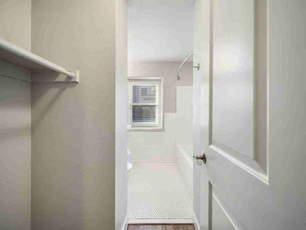 625 S Elgin Ave #308 - Photo 2 of 12